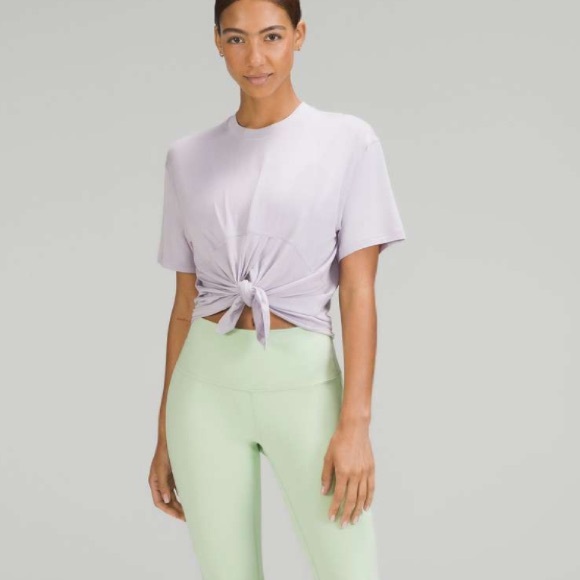Lululemon Modal-Silk Blend Tie-Front Yoga T-Shirt - Sz 8 - Picture 4 of 6